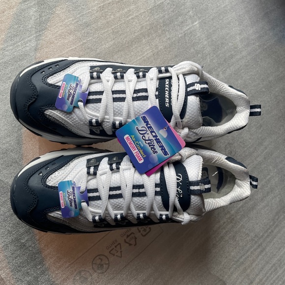 Skechers Shoes - Women navy blue and white Skechers D’Lites with air-cooled memory foam size 8.5